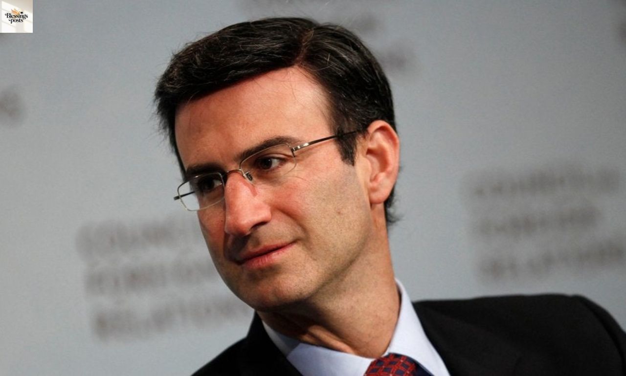 Is Peter Orszag Bald or Wearing a Wig in 2026